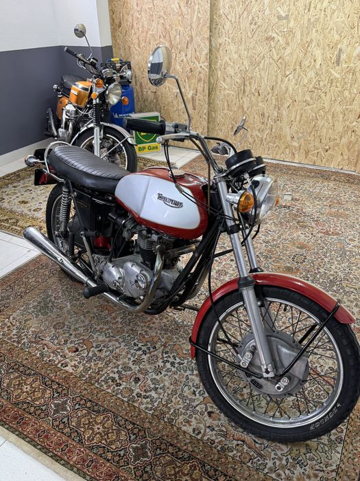 Bonneville T120R