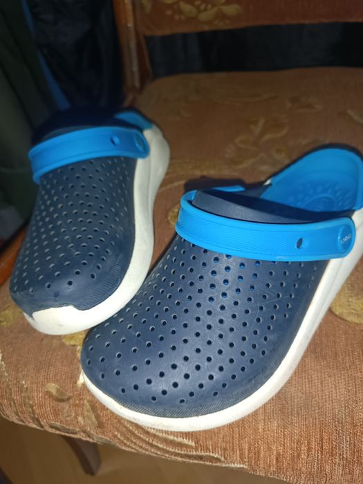 Крокси фірм крос оригінальні на хлопчика