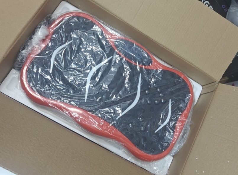 Віброплатформа для схуднення та тренувань 200w. Виброплатформа з пультом і еспандерам