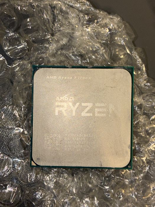 AMD Ryzen 7 1700X
