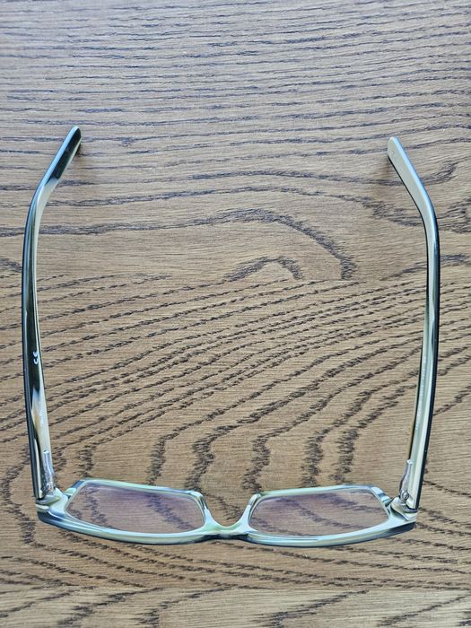 Armações de óculos da marca Ray-Ban