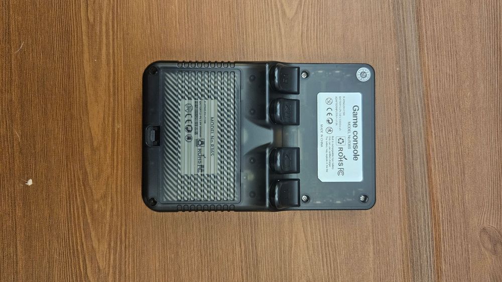 Consola de Games Retrocase Portatil