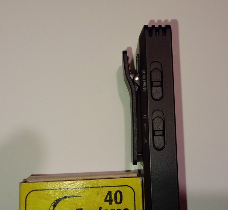 Диктофон з кліпсою. Пам'ять 8гб. Функція МР3 плеєр