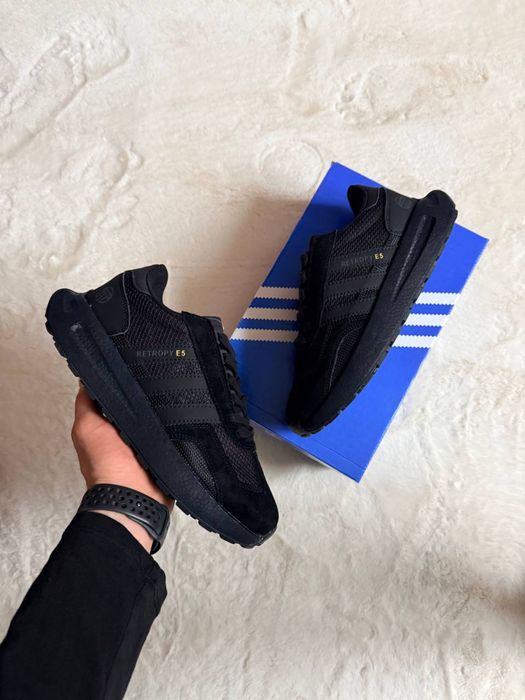 Кросівки Чоловічі Adidas Retropy E5 All Black