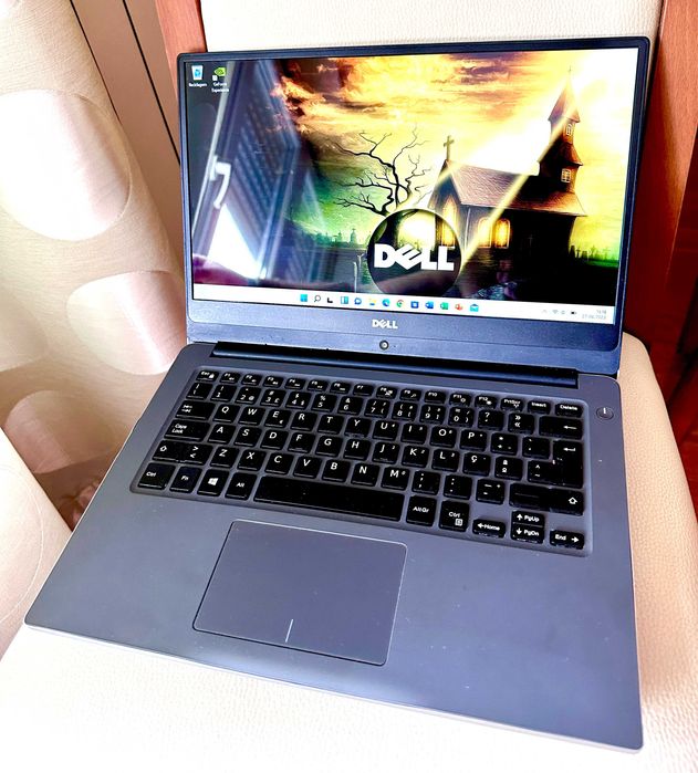 Dell Inspiron 7460 14.1"FHD/i5-7200/8Gb Ram/Ssd 256G/Geforce 940Mx 4Gb