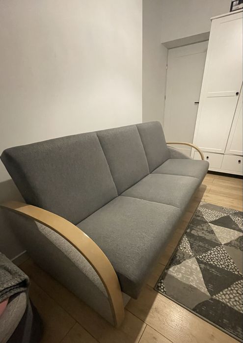 Rozkładana  kanapa bez plam szara