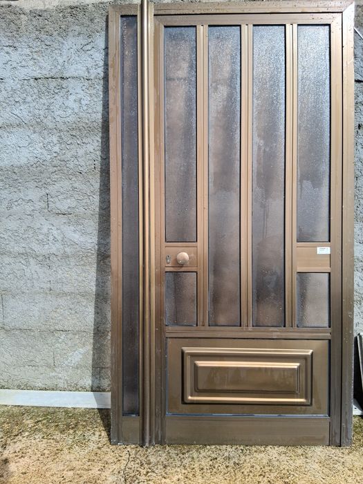 Porta de aluminio