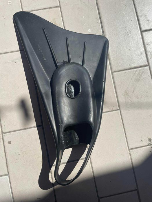 Barbatanas Stealth Medium