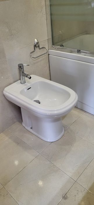 Conjunto de sanita e bidé da sanilusa