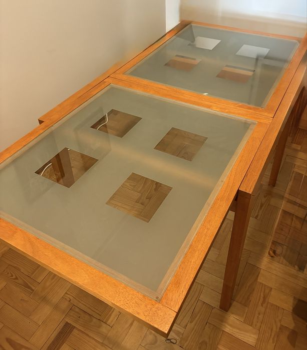 Conjunto de jantar com mesa extensivel e 4 cadeiras
