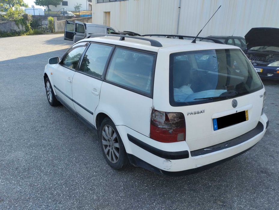 VW Passat SW 1.9 TDI 110 CV Só Para Peças