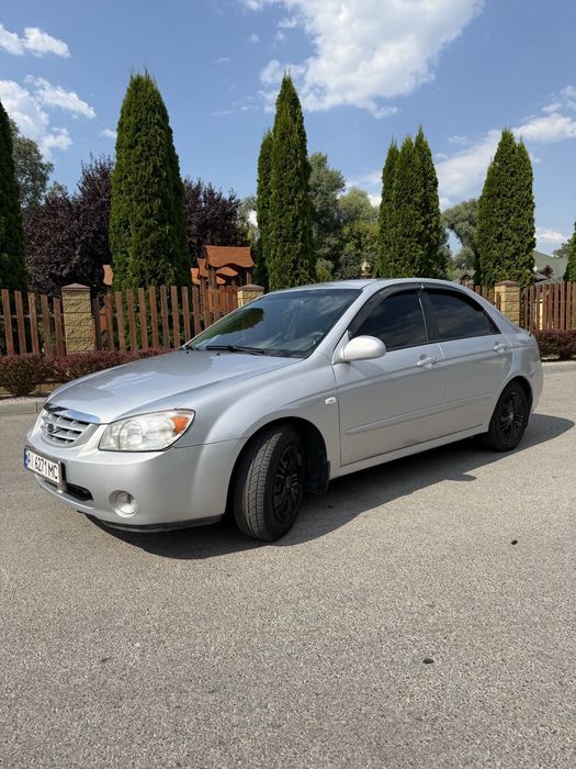 Продам власний Kia Cerato 2005 року.