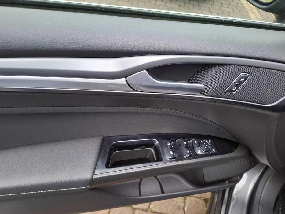 Sprzedam Ford Mondeo MK5 2017r