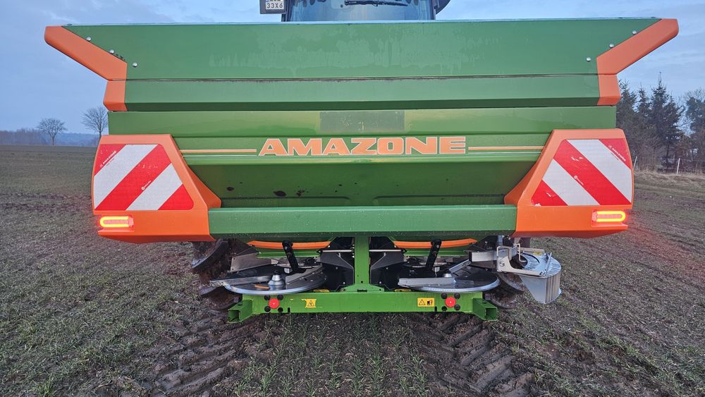 Rozsiewacz Amazone ZA M 1501