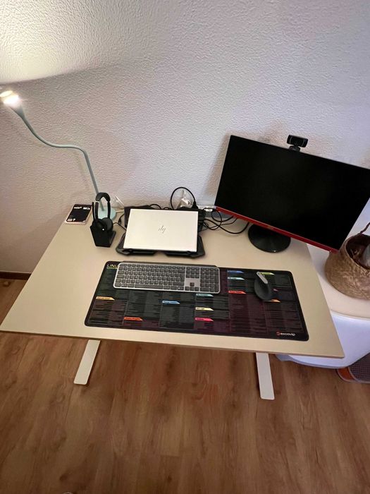 Secretária regulável IKEA TROTTEN 120×70 — bege/branco