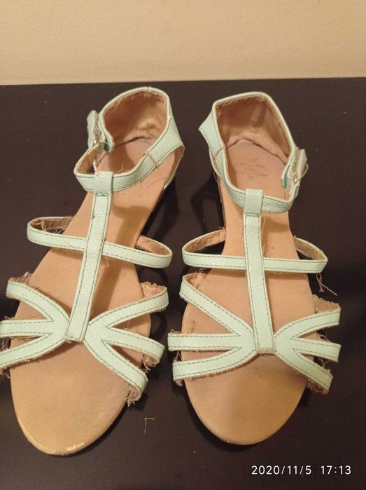 Sandálias menina tamanho 35