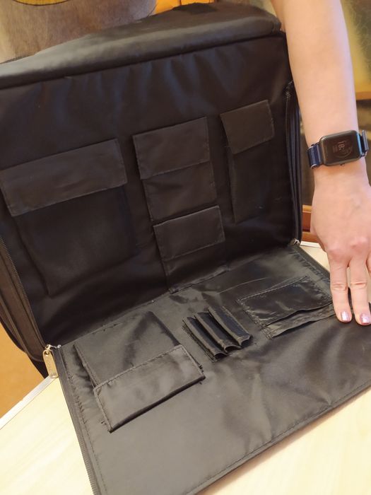 Продам кейс для ноутбука