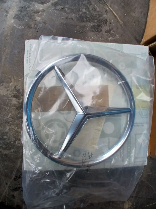 NOWY emblemat znaczek Mercedes gwiazda do Sprinter Atego Axor