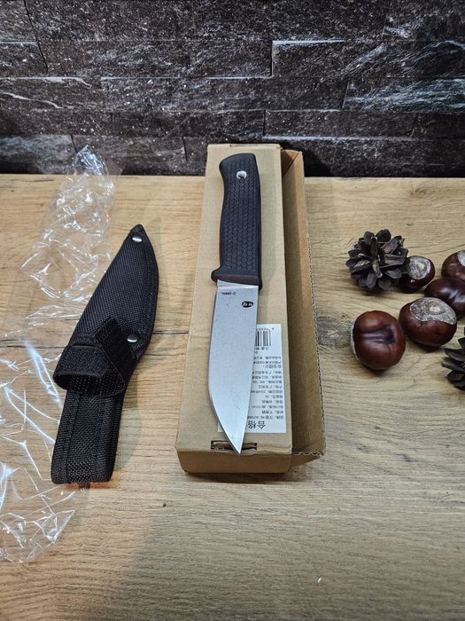 Noz myśliwski na ryby i grzyby