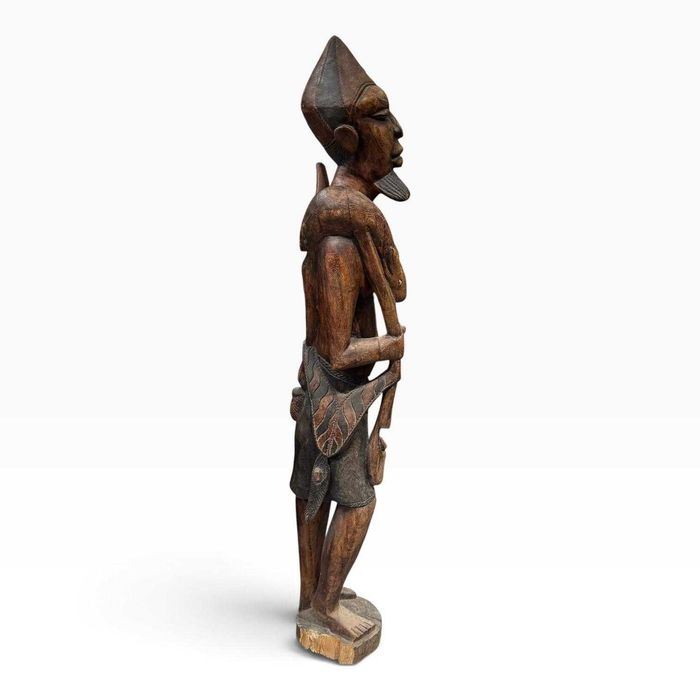 Escultura Africana em Madeira Caçador com Espingarda — 135 cm