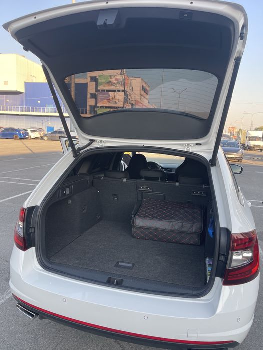 Skoda Octavia 2018 VIN TMBJK7NE2J0372839 фото оголошення 9 з 14