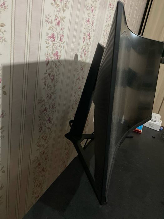 Игровой монитор 32" Samsung Odyssey G6 2K