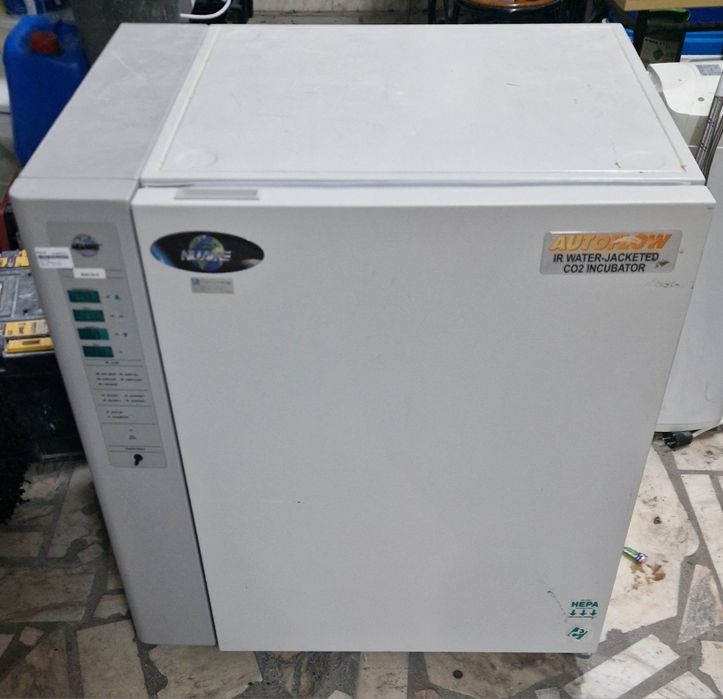 Incubadora de CO2 AutoFlow Nuaire 4950
