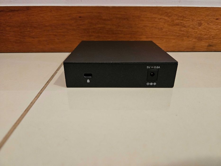 Switch TP-LINK (5 portas) TL-SG105S