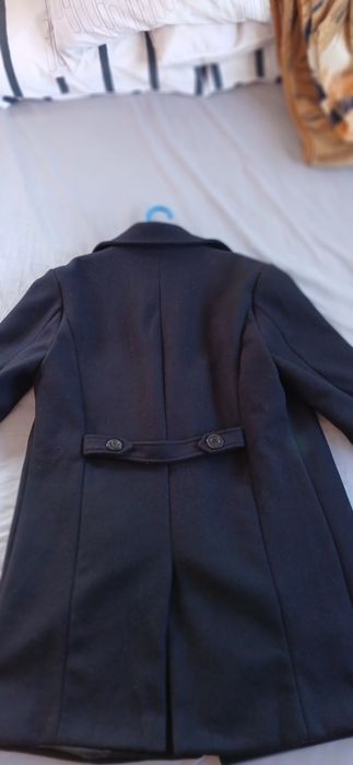 Sobretudo novo,moderno e elegante,motivo  de venda  ,ficou grande ,TAMANHO  (M)