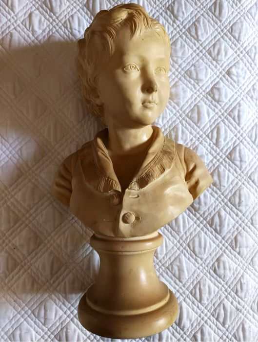 Busto de criança (réplica de escultura de Jean Antoine Houdon)