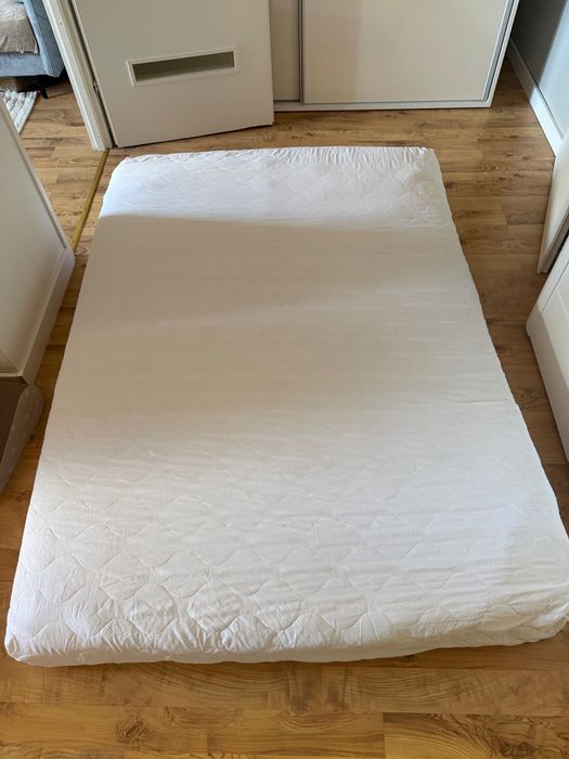 Sprzedam Materac 140x200