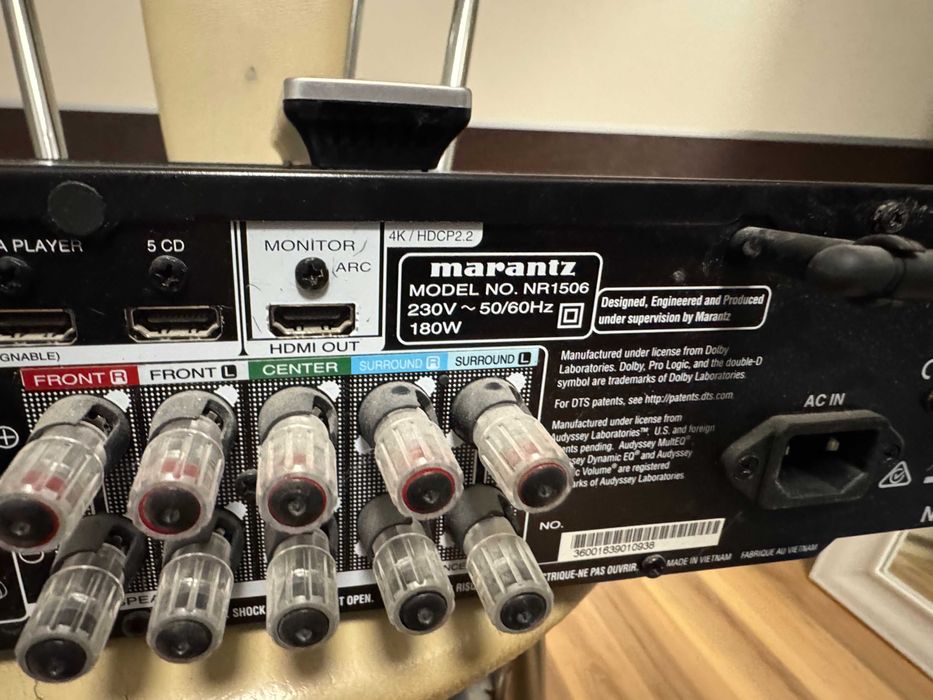 Marantz NR1506 amplituner