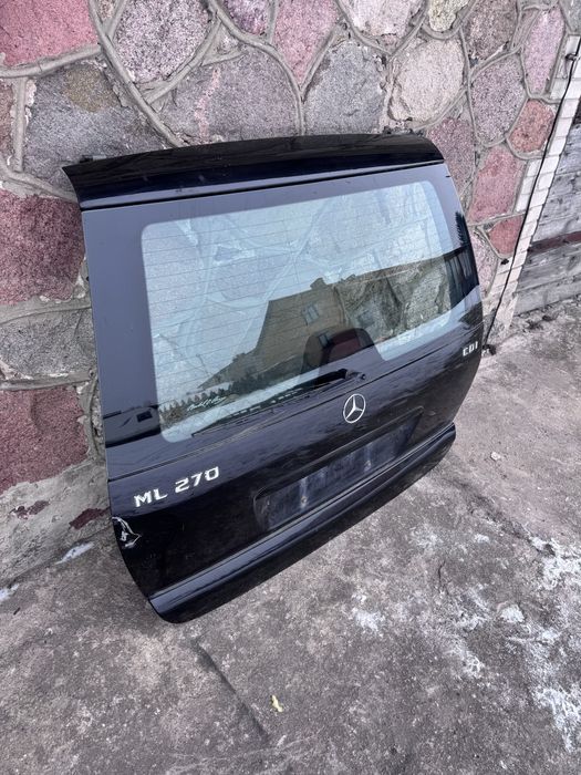 Mercedes w163 ml270 maska klapa