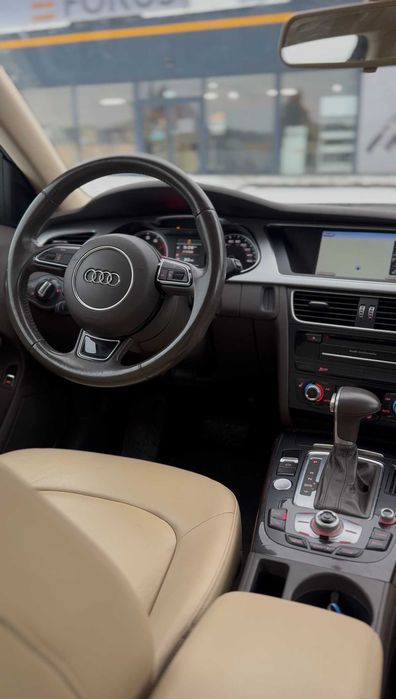 Audi A4 B8 Lift S-LINE