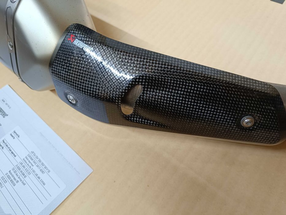 Ponteira Akrapovic Yamaha Tenere 700 Como nova