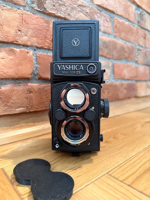 Yashica Mat-124G – legendarny aparat średnioformatowy 6×6 | Stan bardzo dobry | W pełni sprawny