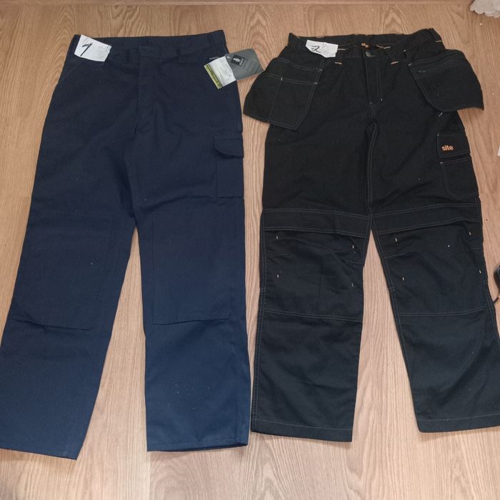 Робочі штани.   Напівобхват в поясі 40-45 см.