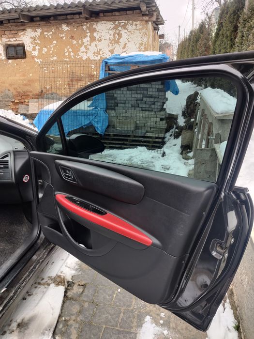 Продам Citroen C4 coupe