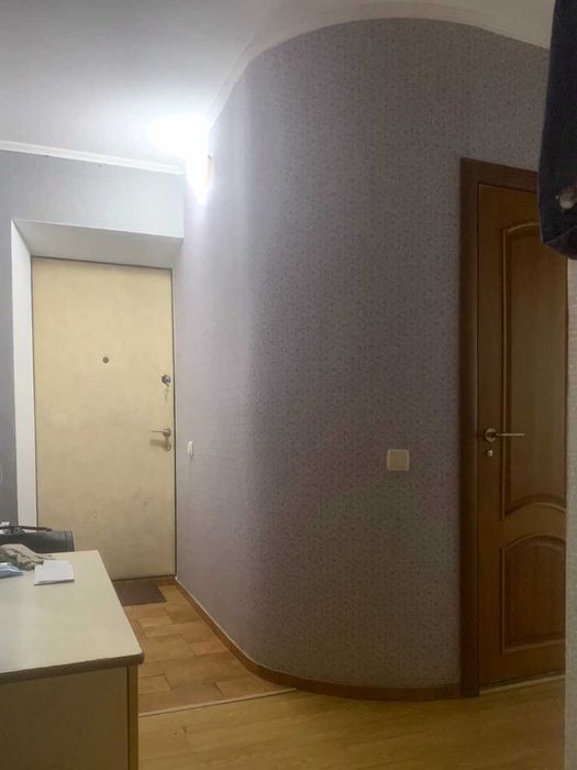 Предлагается аккуратная 2-ком квартира 47м2, центр Броваров