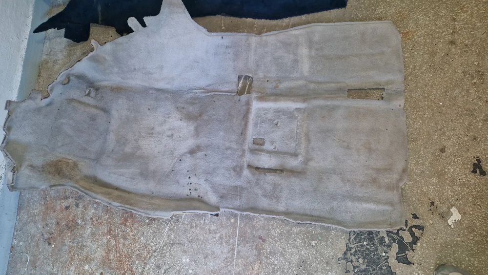 wykładzina podłoga tapicerka mercedes r129