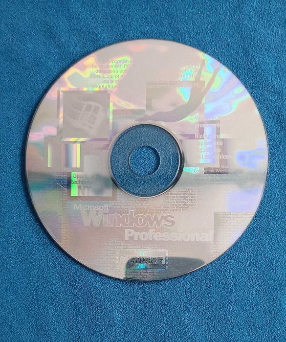 Używana płyta instalacyjna systemu Windows 2000 Professional