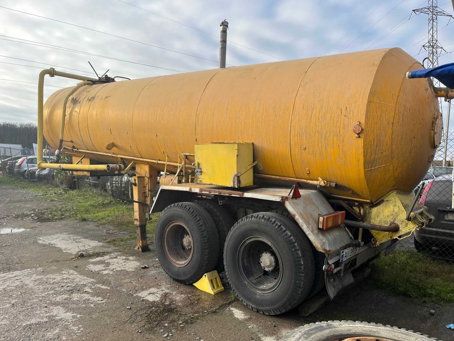 Напівпричіп-цистерна АЦ-22 2005р 18 кубів