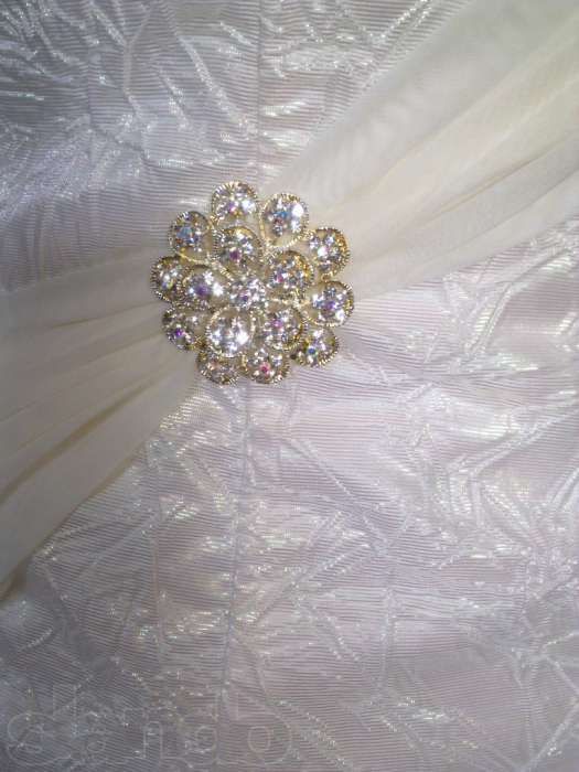 Свадебное платье с камнями Сваровски 46раз.