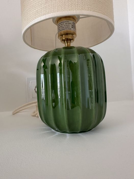 Candeeiro de mesa pequeno - verde