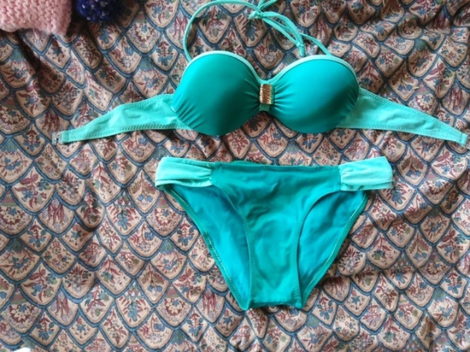 Купальник зелений