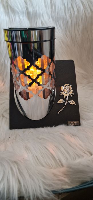 Metalowy nowoczesny duży znicz solarny - okrągła, efekt płomienia Róża