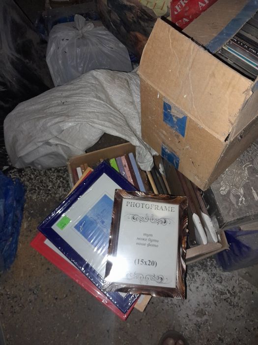 Продам рамки для фото картин
