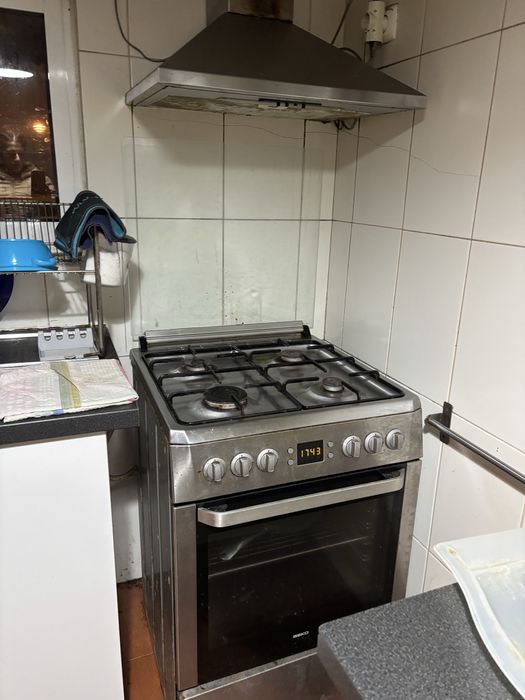 Fogão a gás e forno eléctrico da Beko