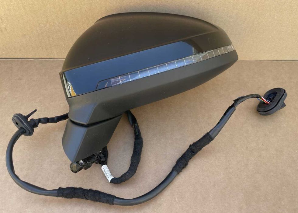 Дзеркала на AUDI A4 B9 LIFT праве та ліве 2019-2025