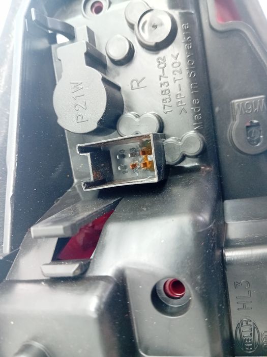 Farolim direito AUDI A1 Sportback (8XA, 8XF)